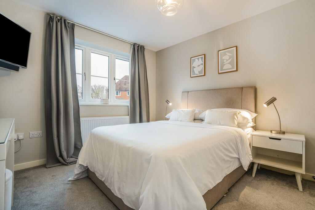 84428_7 Saunders ...