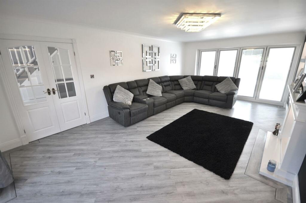 DSC_0679 altered.JPG