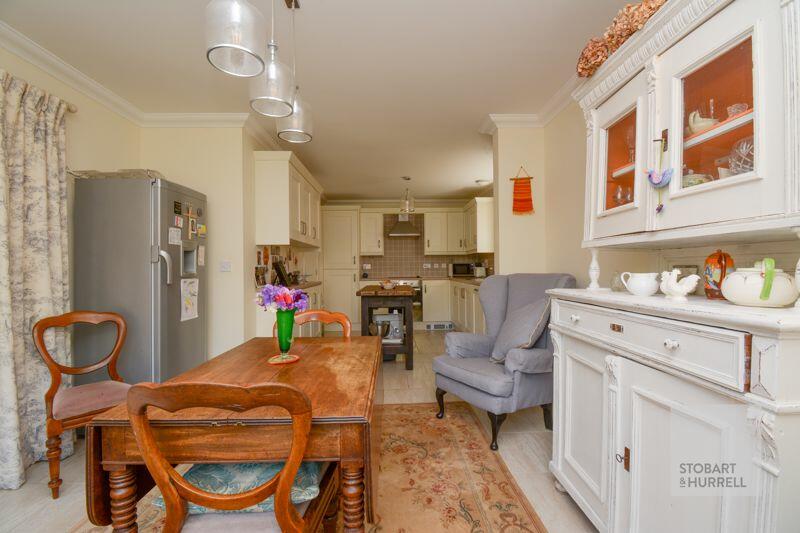 Dining into Kitchen
