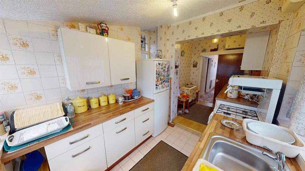 Queens Drive Kitchen