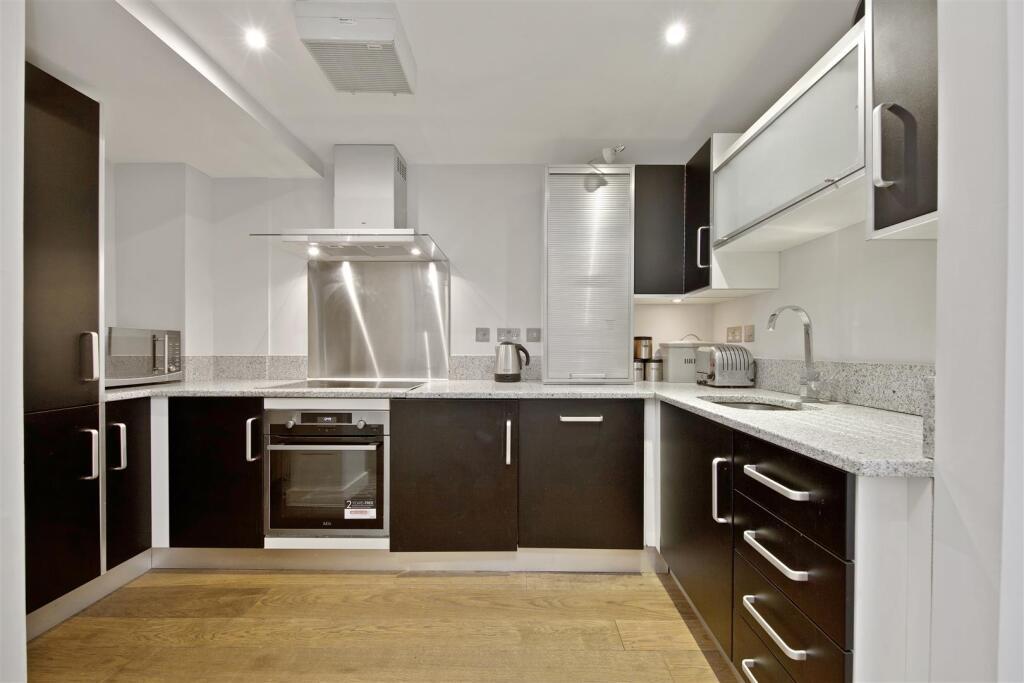 Kitchen .jpg