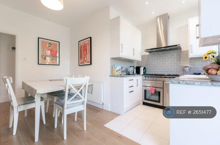 Kitchen Dinner Built To Luxury Spec