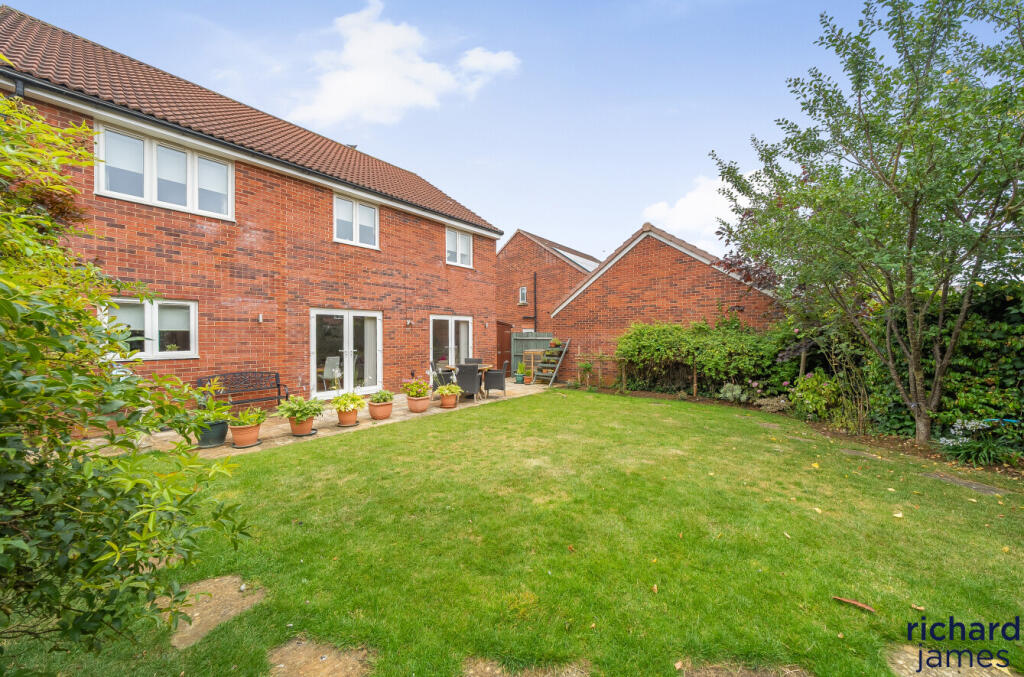 f14ab33a-932b-4f9...