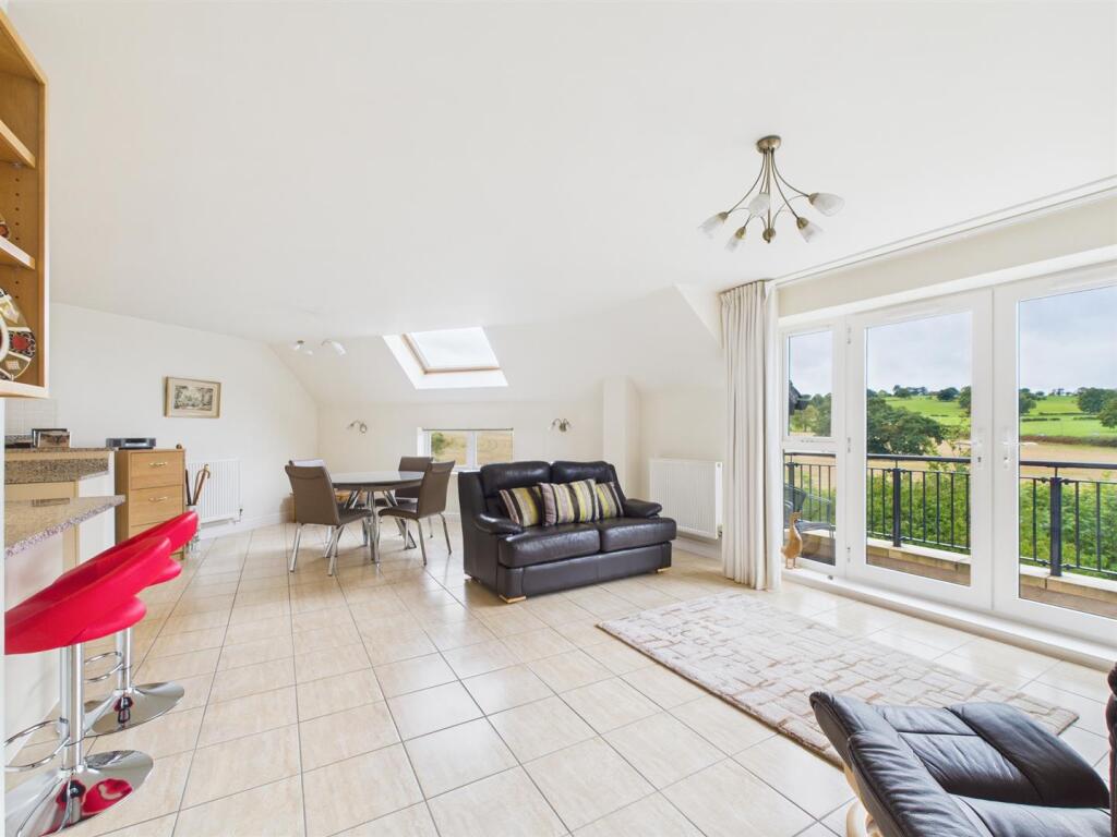 Living Kitchen/Dining Room/Lounge