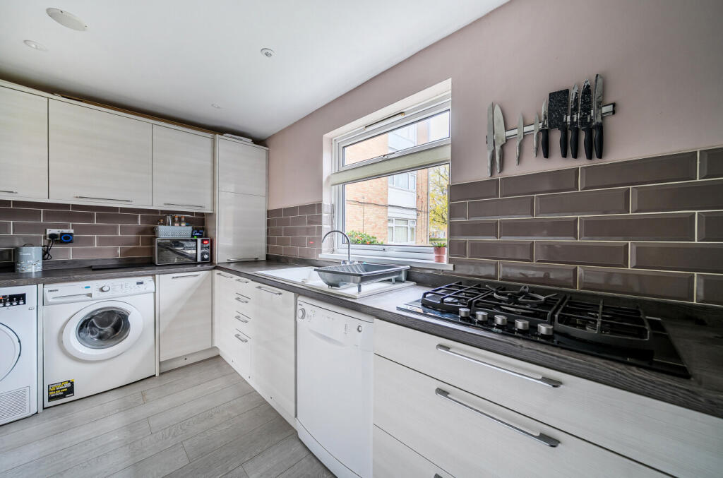 1383717-2-692db1d...