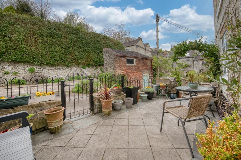Front patio.jpg