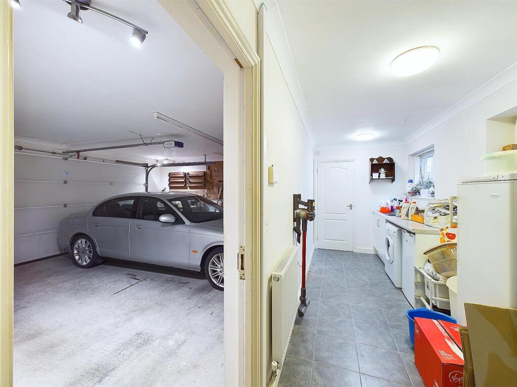 Garage/Utility