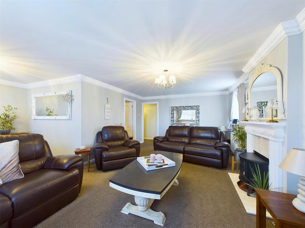 Reception Room &amp; Dining Area