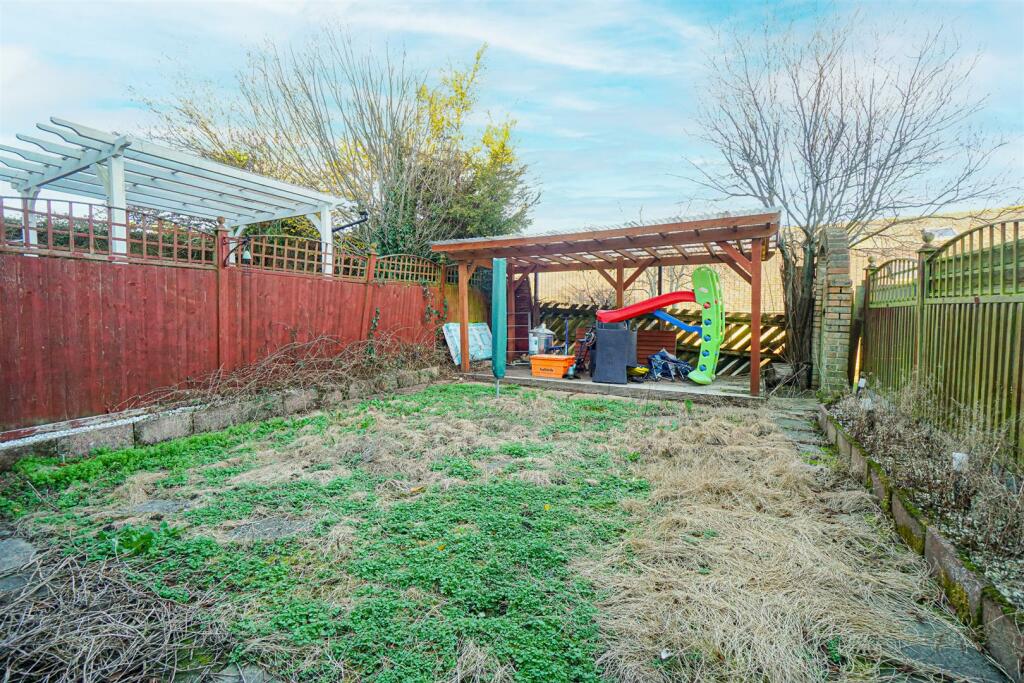 Catsfield Close (23)_Alto.jpg