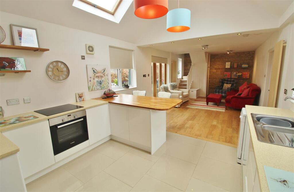 OPEN PLAN LIVING