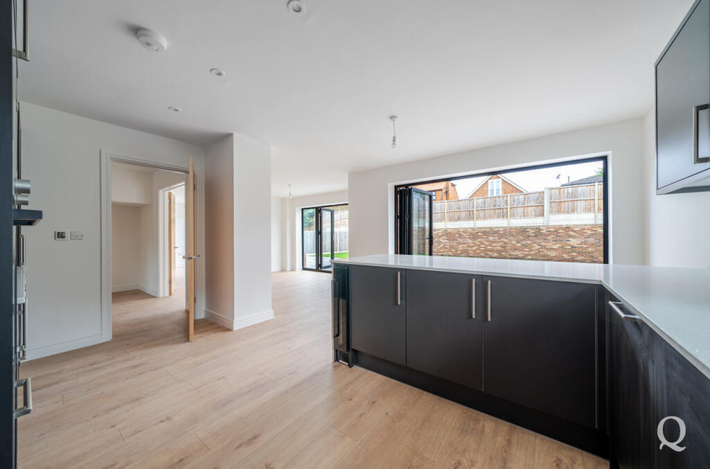 4176fc06-3358-437...