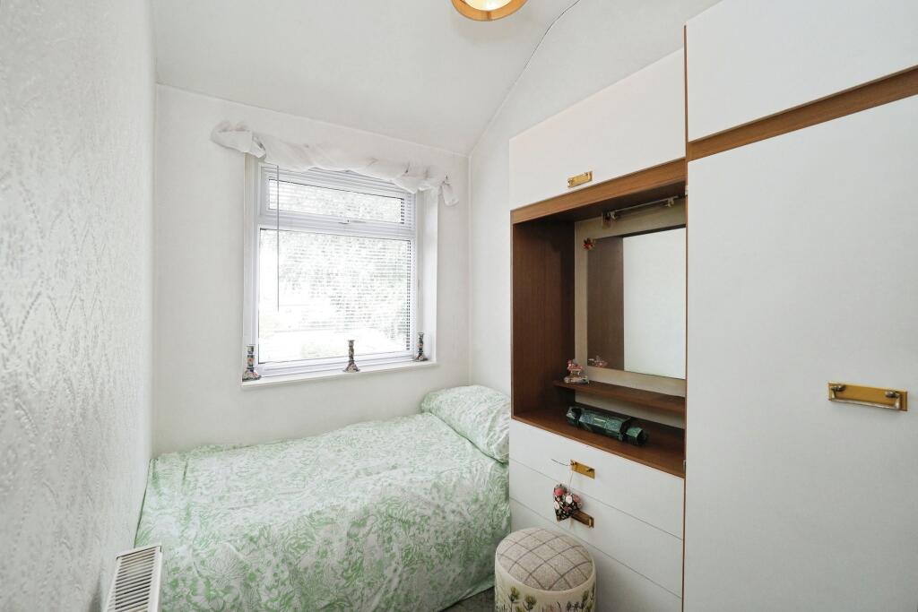 Smaller - great sized Bedroom Three