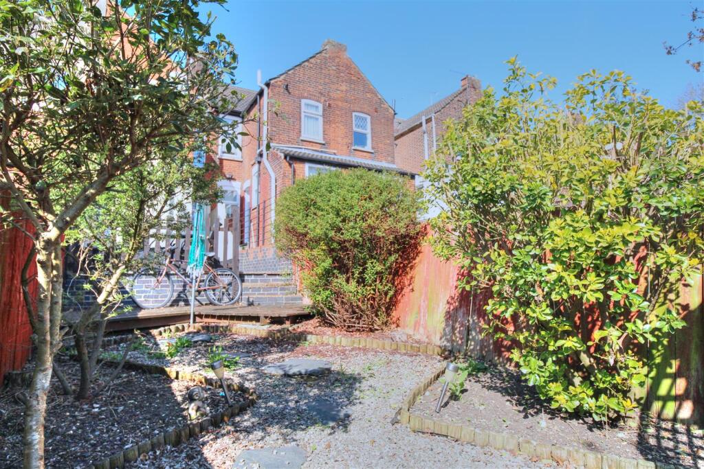 Garden 3.jpg