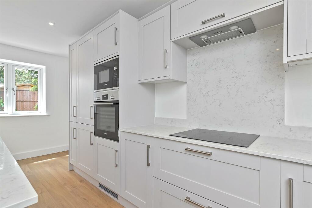 4OakviewGardens-18.jpg