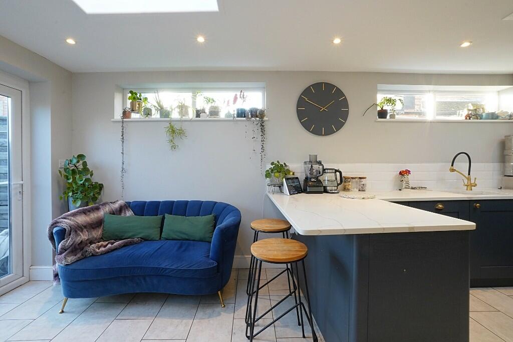 Kitchen dining room