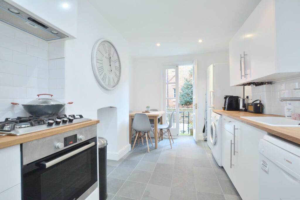 Kitchen / Breakfast Room