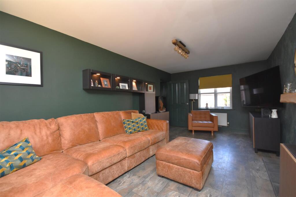 DSC_0793 - Copy (3).JPG