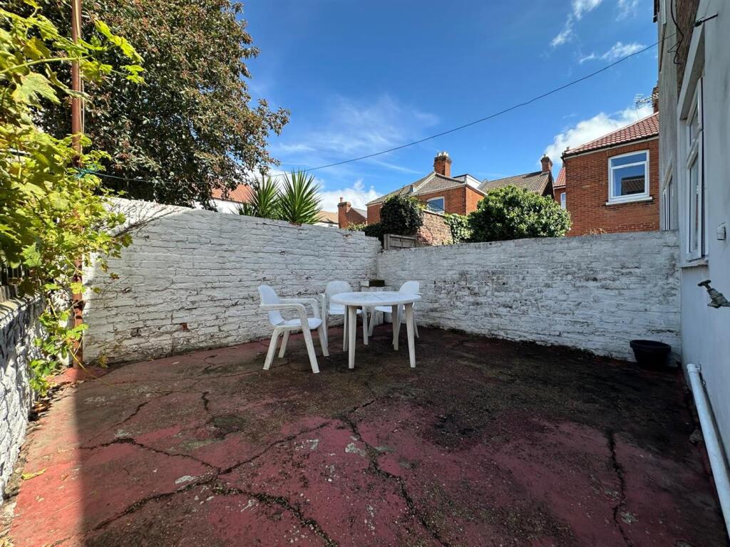garden2.jpg