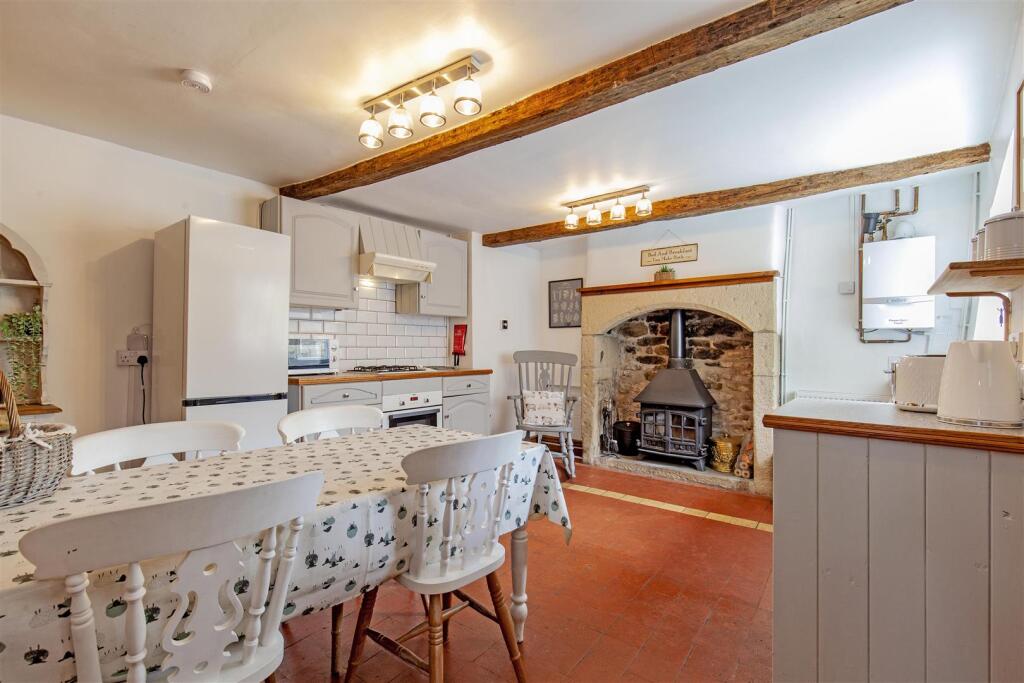 Kitchen-1.jpg
