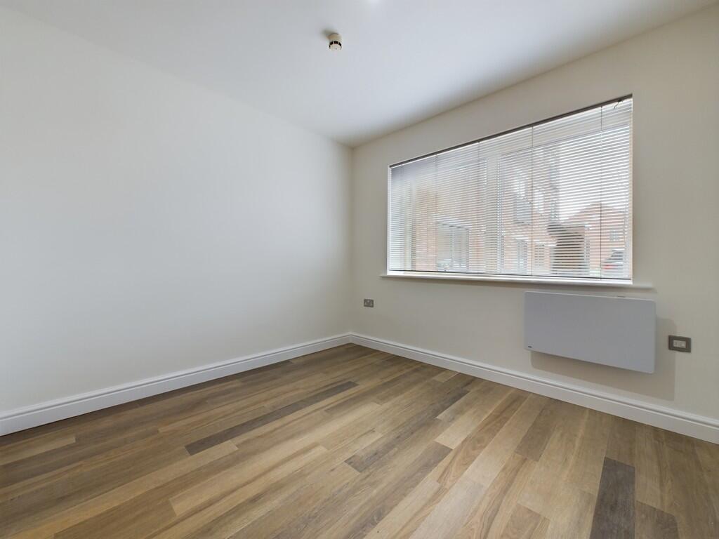 CAM04273G0-PR0089...