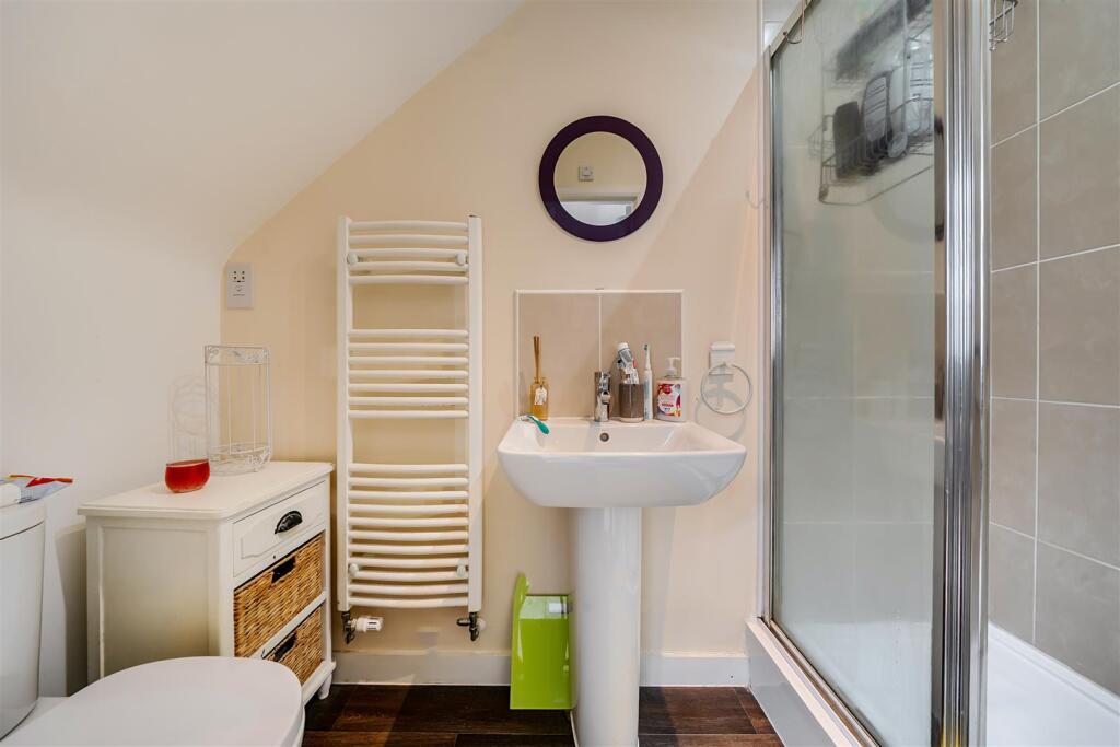 Master En-Suite