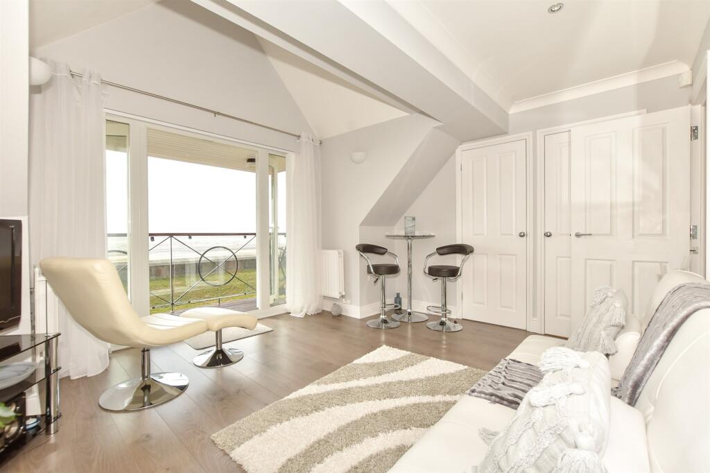 External Lifestyle Photograph