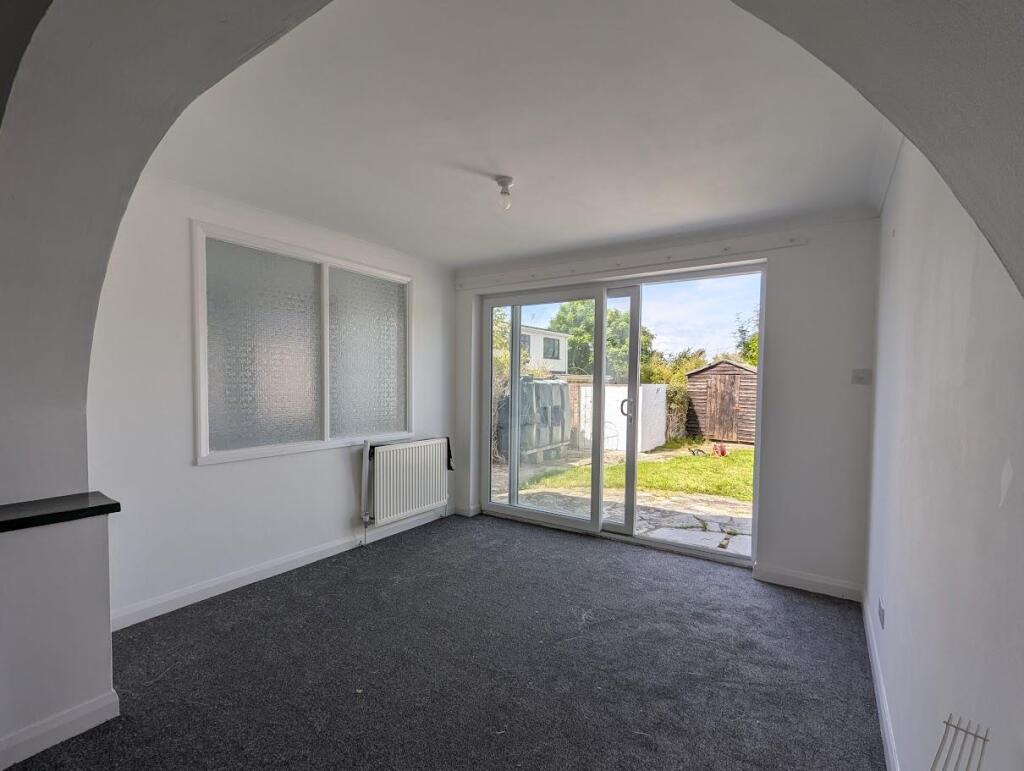 39 Quintrell Close Diner
