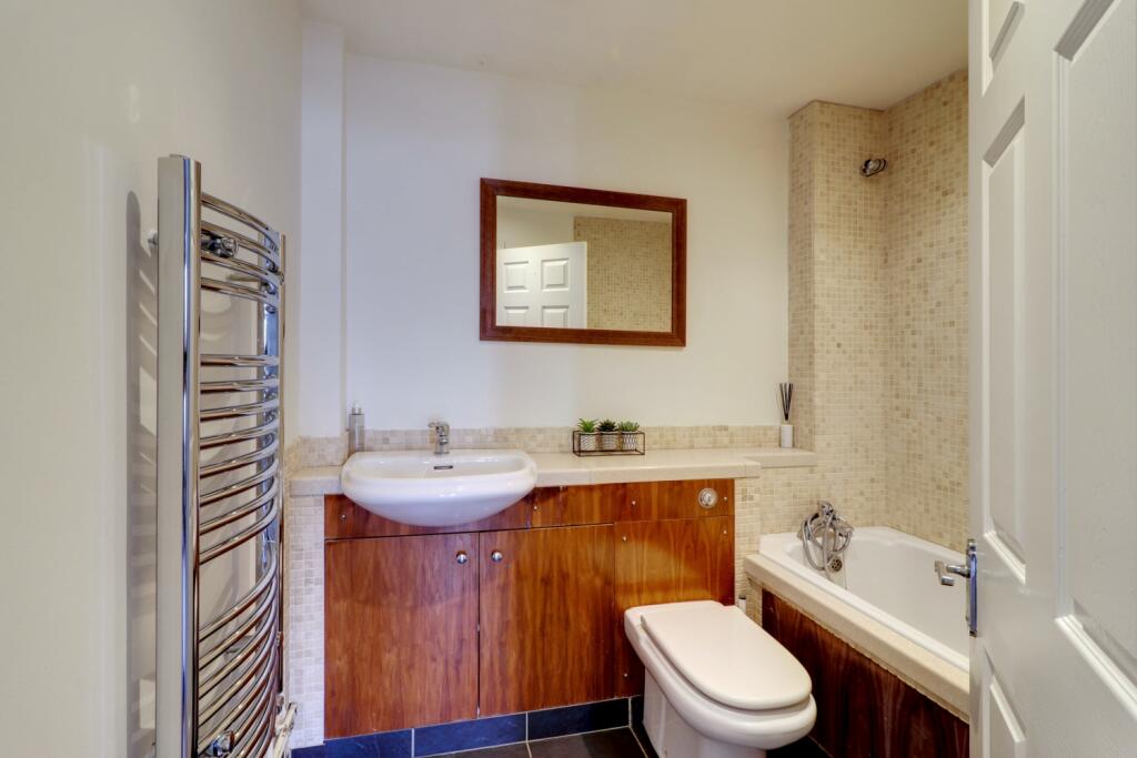 14. GROUNDFLOOR Bathroom 1