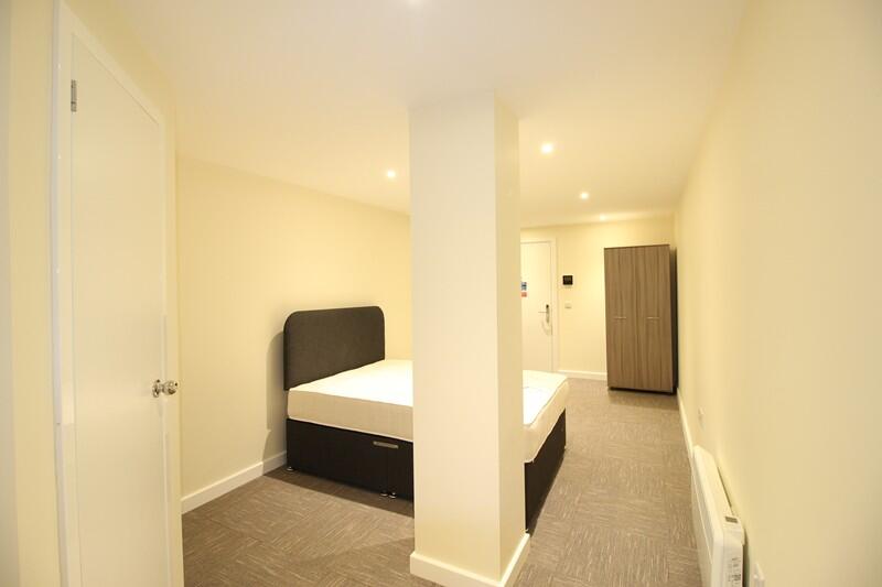 Bedroom Study Area (4)