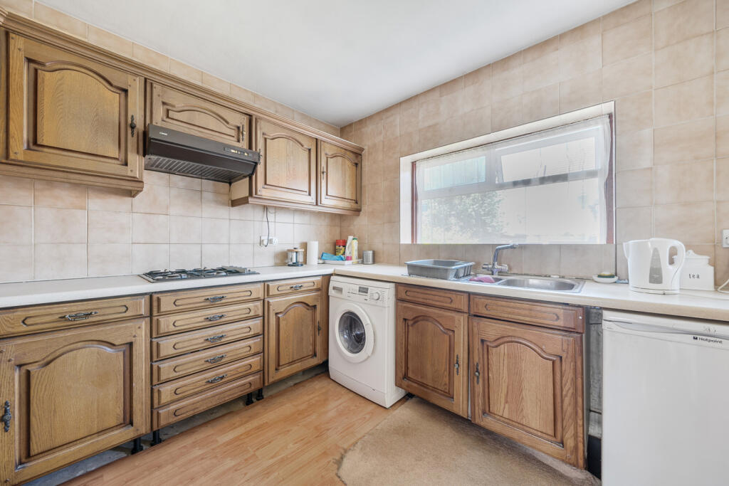 1316521-12-686277...