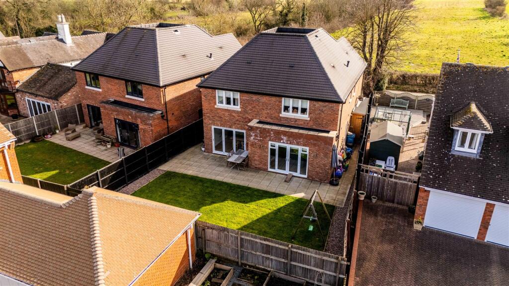 Broadlands Re-do-11.jpg