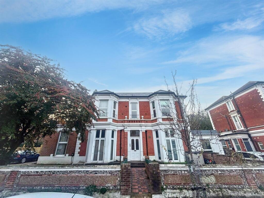 PHOTO-2025-11-19-15-20-37 (1).jpg