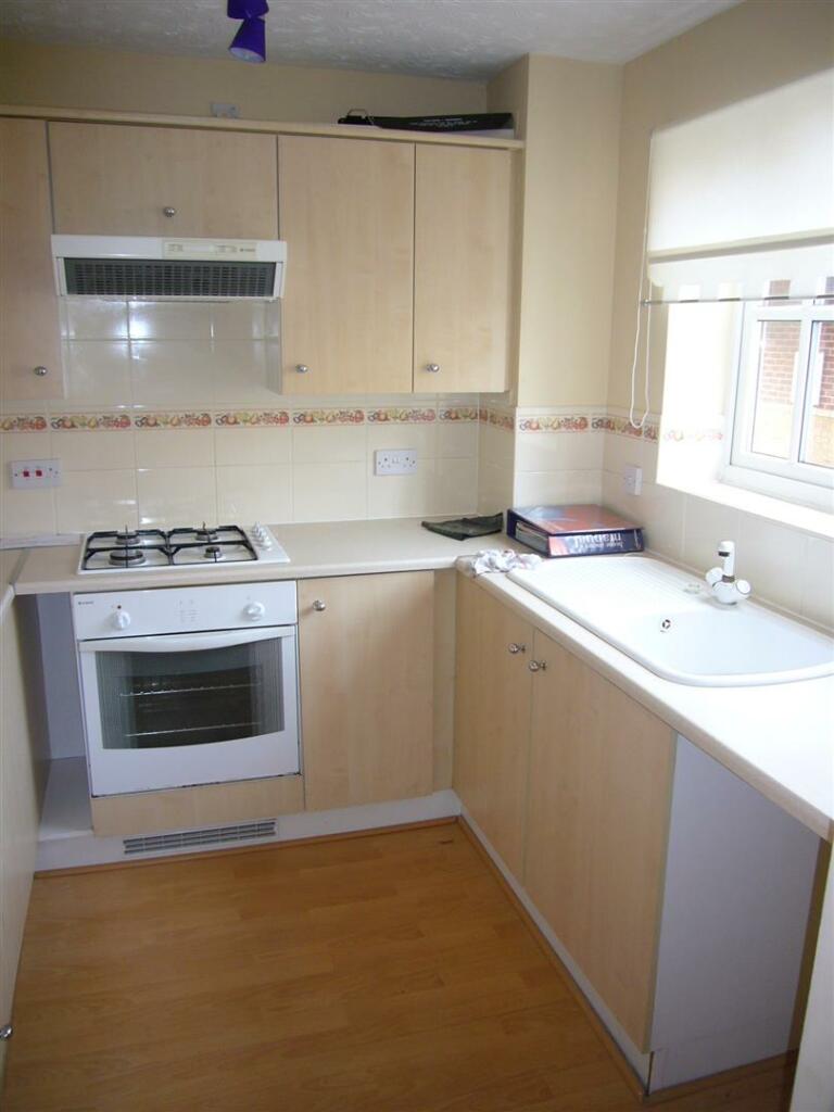 Kitchen 1.JPG