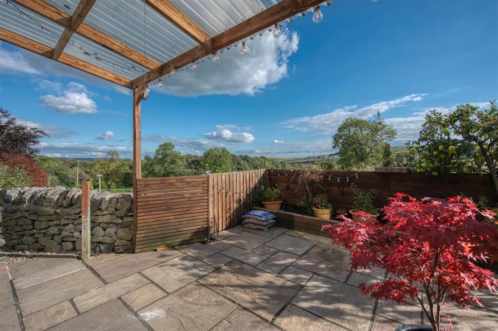 Saxton Mee  40 New Close 0038.jpg