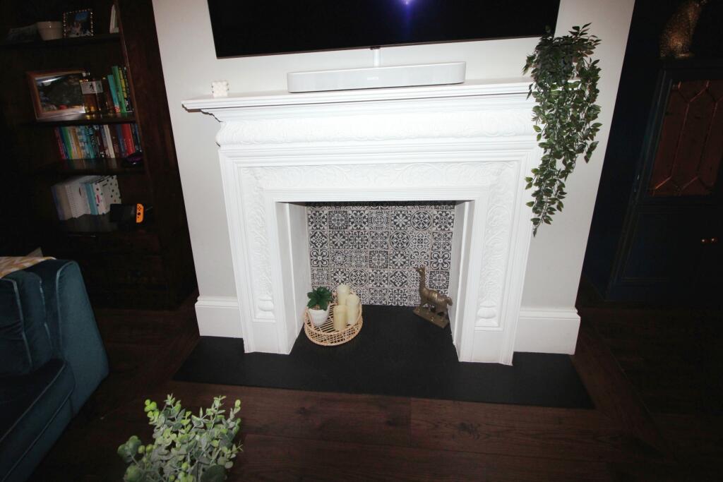 Fireplace in front lounge.JPG