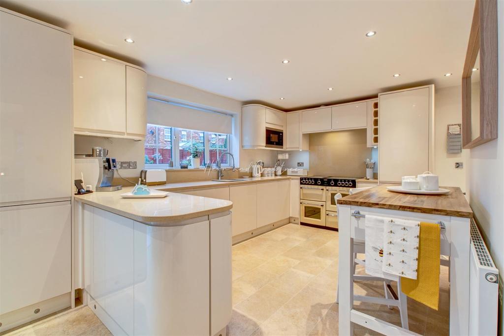 Grosmont Way, Newport, HernCrabtree, (11).jpg