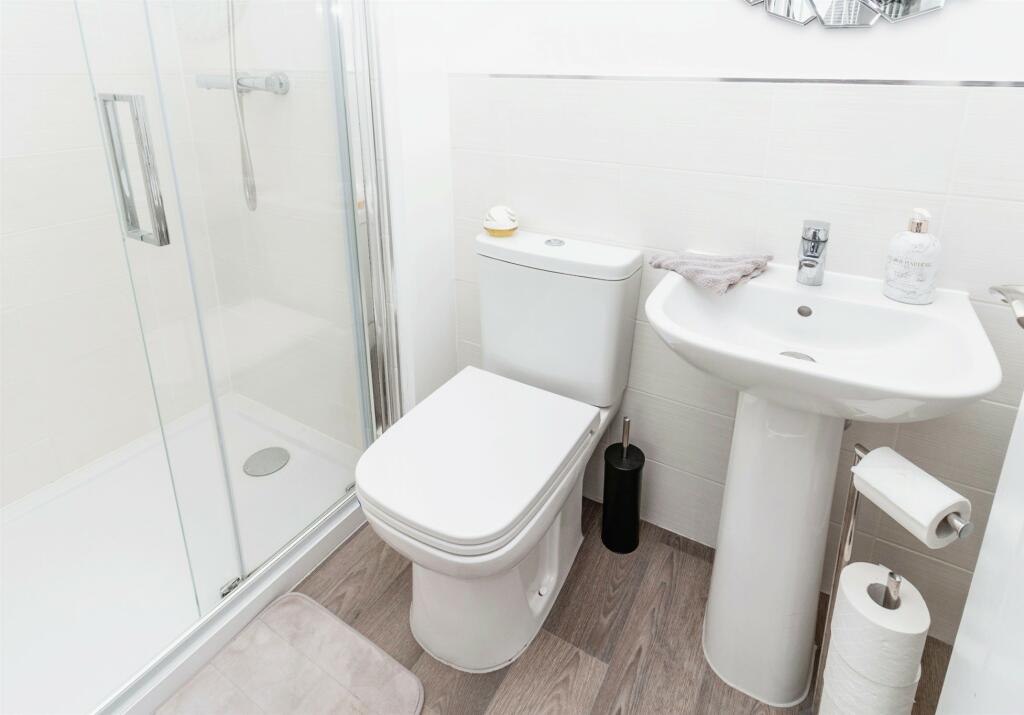 En Suite: