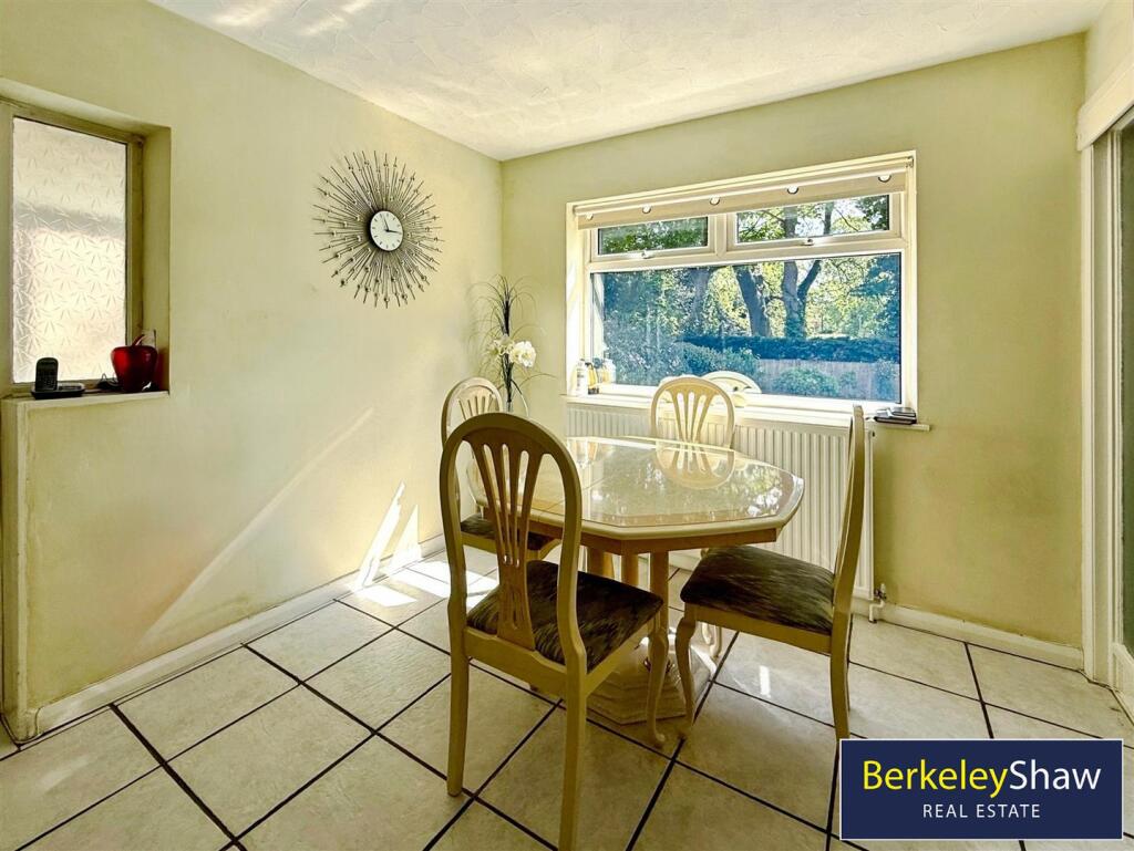 Kitchen/Dining