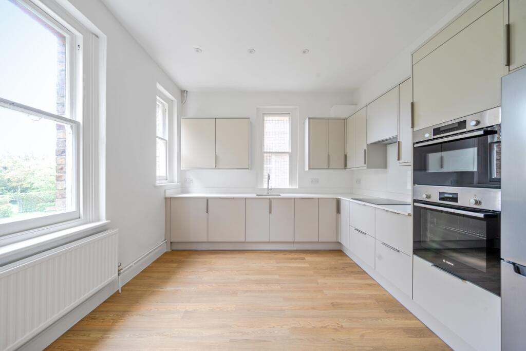 1363833-12-68ecc1...