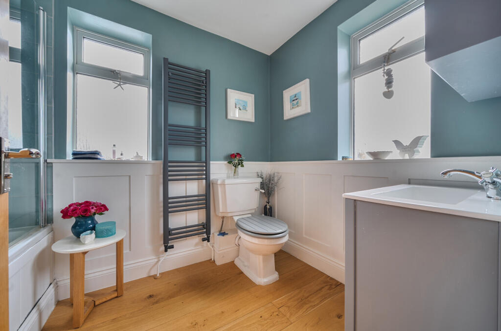 1375208-8-6908c5f...