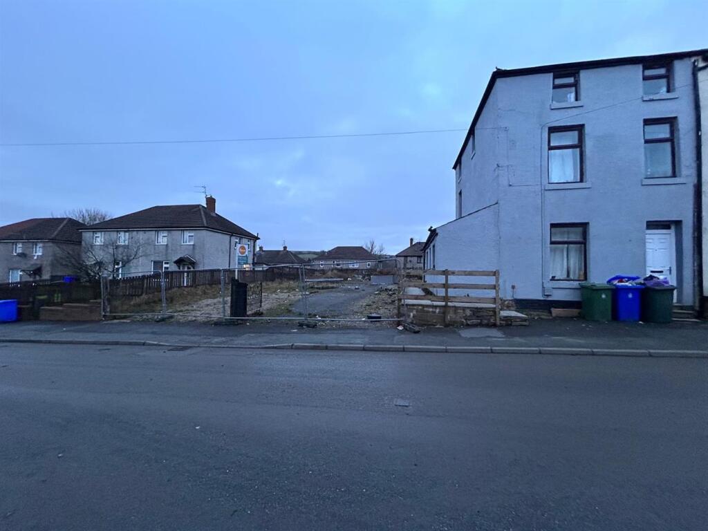 WhatsApp Image 2024-12-03 at 16.01.47_f9ff19d7.jpg