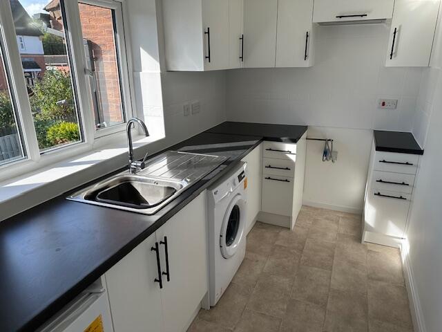 Deepwell View, Sheffield, S20