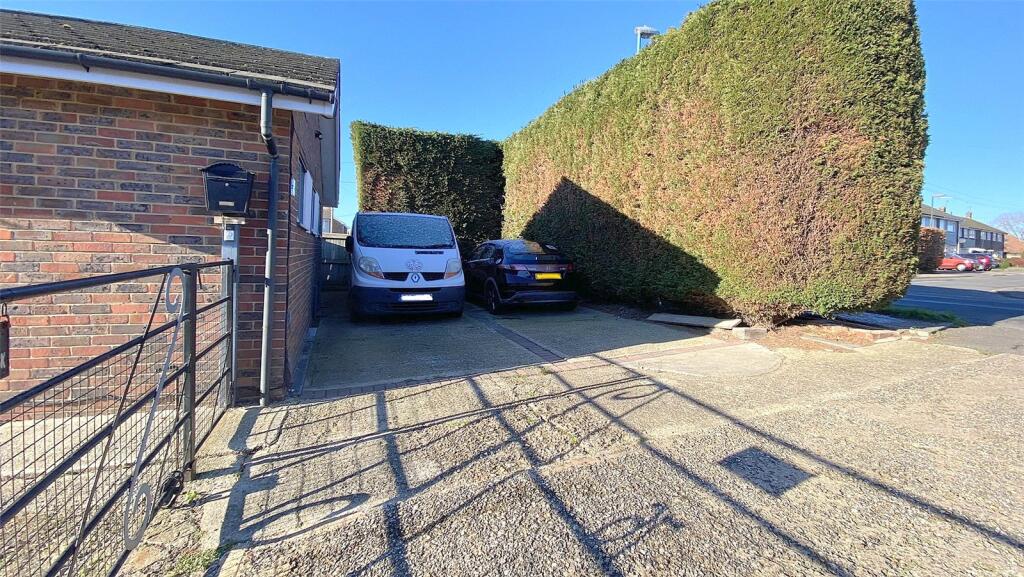 Greentrees Crescent, Sompting, West Sussex, BN15
