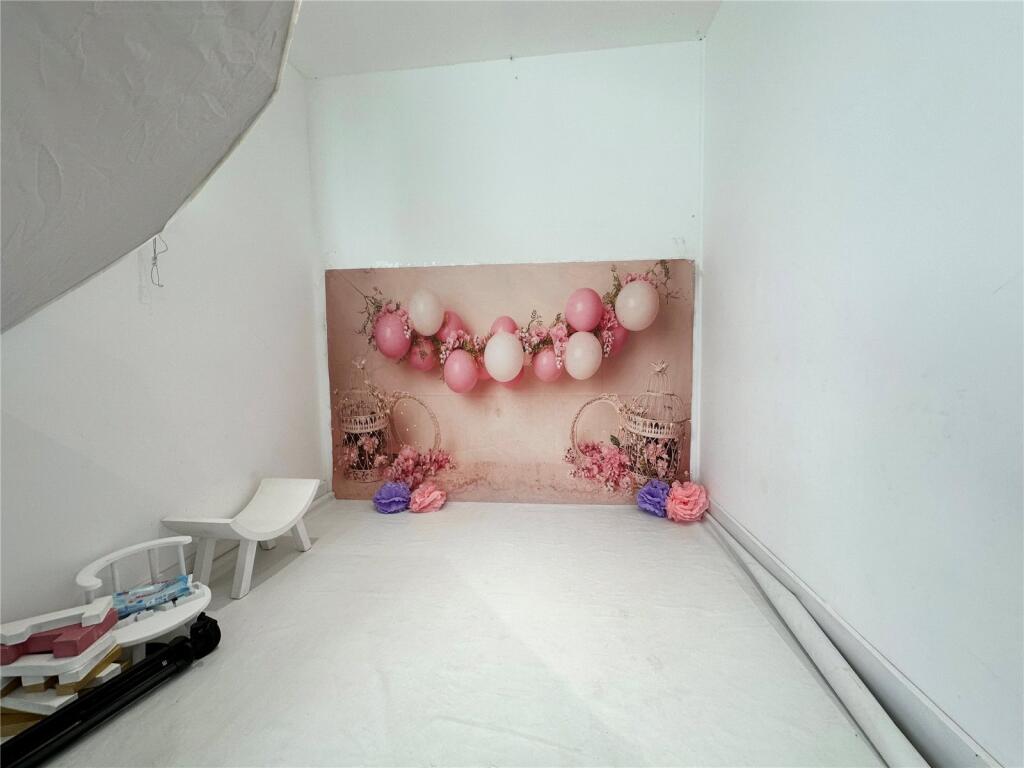 Picture No. 04