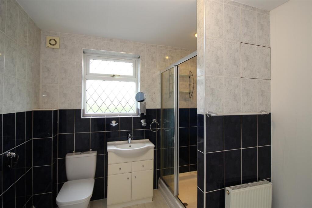En-suite.JPG