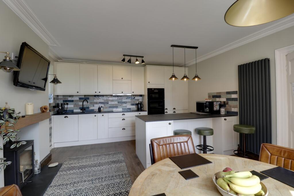 Kitchen c