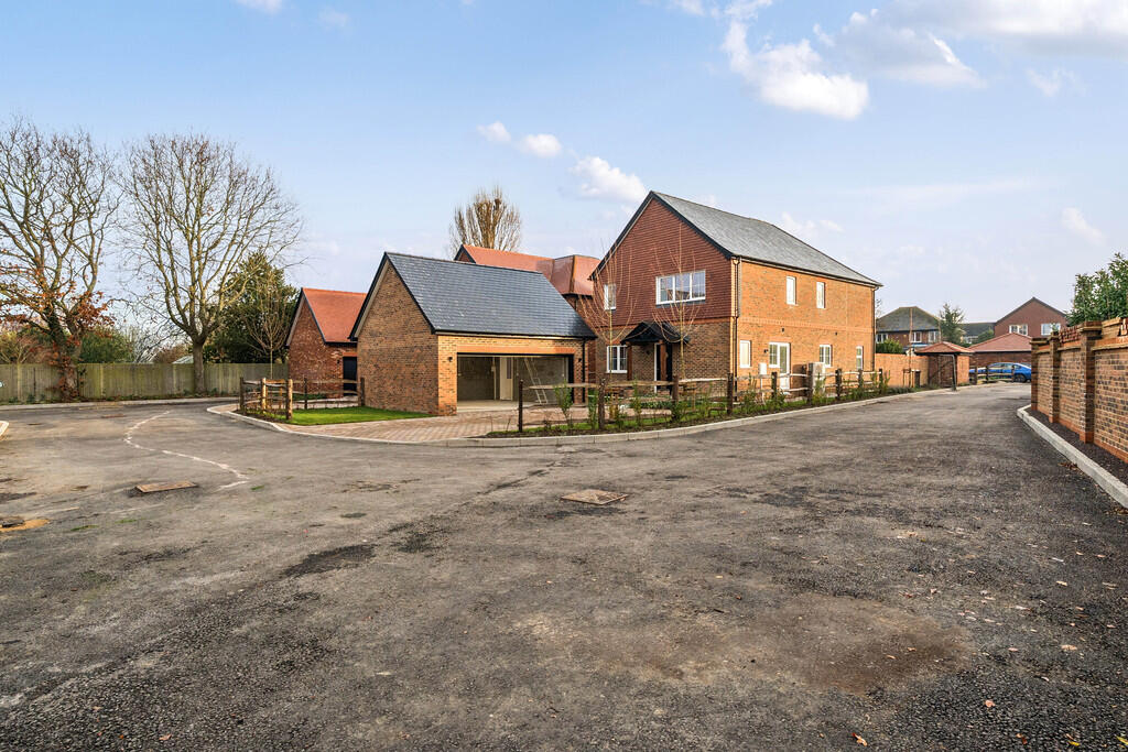 Storrington - superb detached home