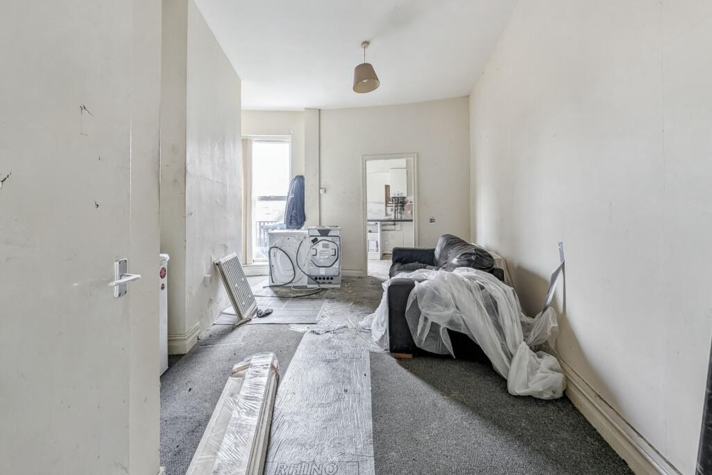 90 &amp; 90A Rawling Road, Gateshead, Tyne and Wear NE8 4QR