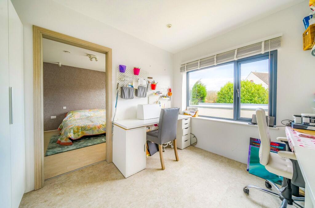 Gf Bed &amp; Dressing Rm