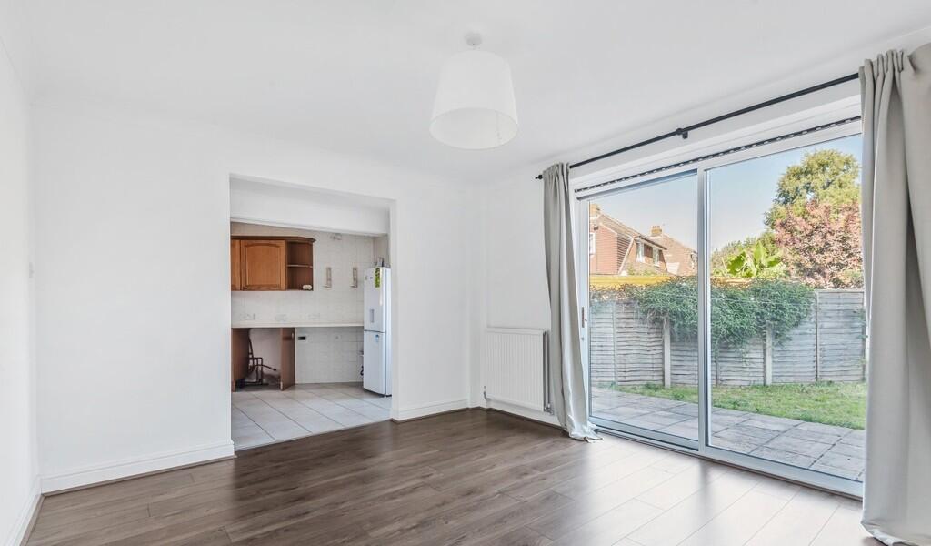 85e00531-db01-40e...